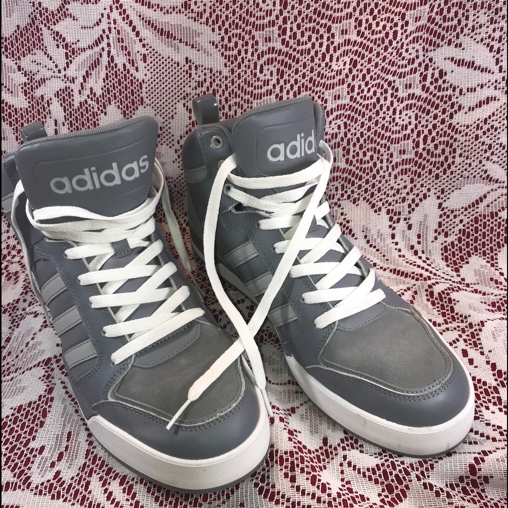 Men’s adidas high tops size 11